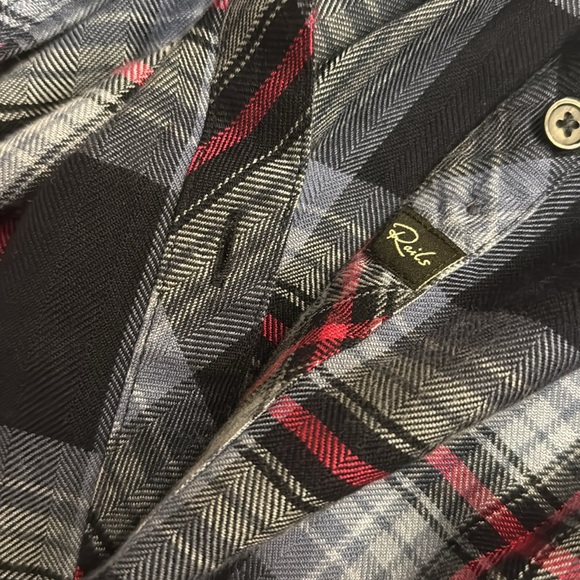 Rails size medium button up, long sleeve shirt - Picture 4 of 4
